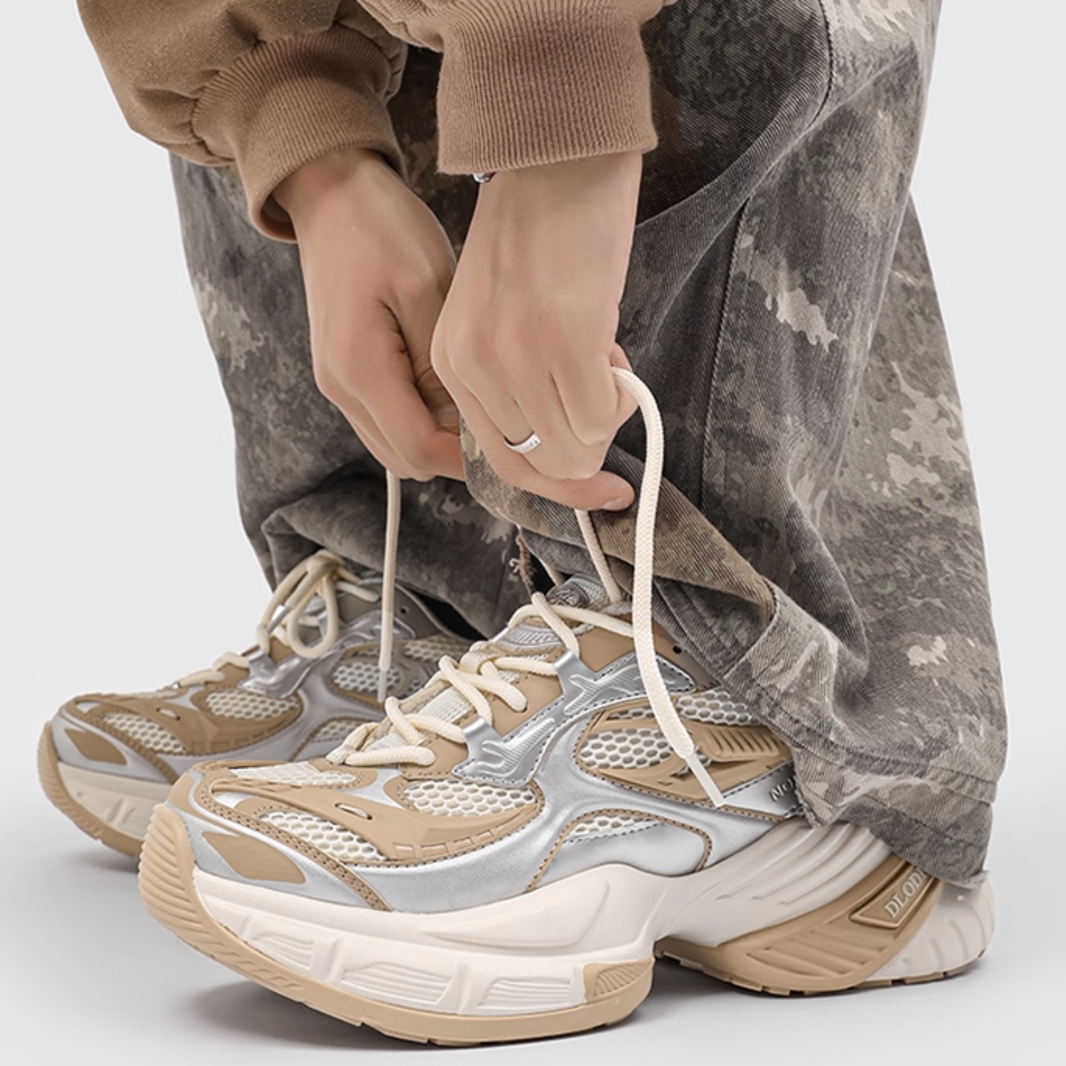 GRAVITY FLUX CHUNKY SNERAKERS / WHITE×BEIGE