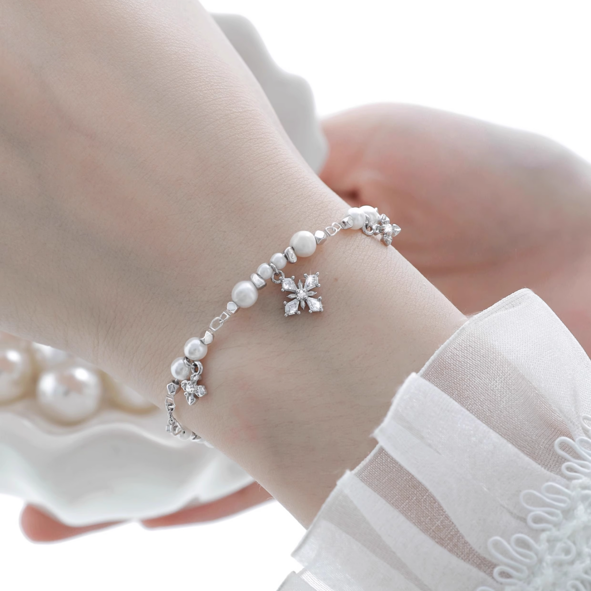 BOTTEGA VENETA Cubic Zirconia ブレスレット BOTTEGA VENETA Cubic Zirconia ブレスレット アクセサリー