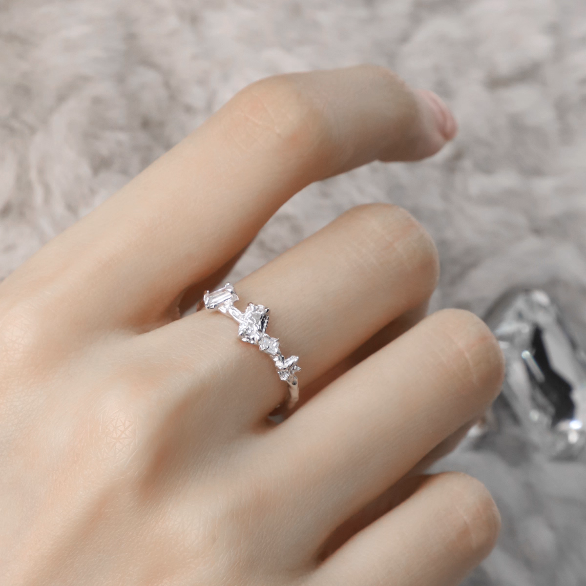 GLITCH GEM BUTTERFLY RING[SET ITEM]