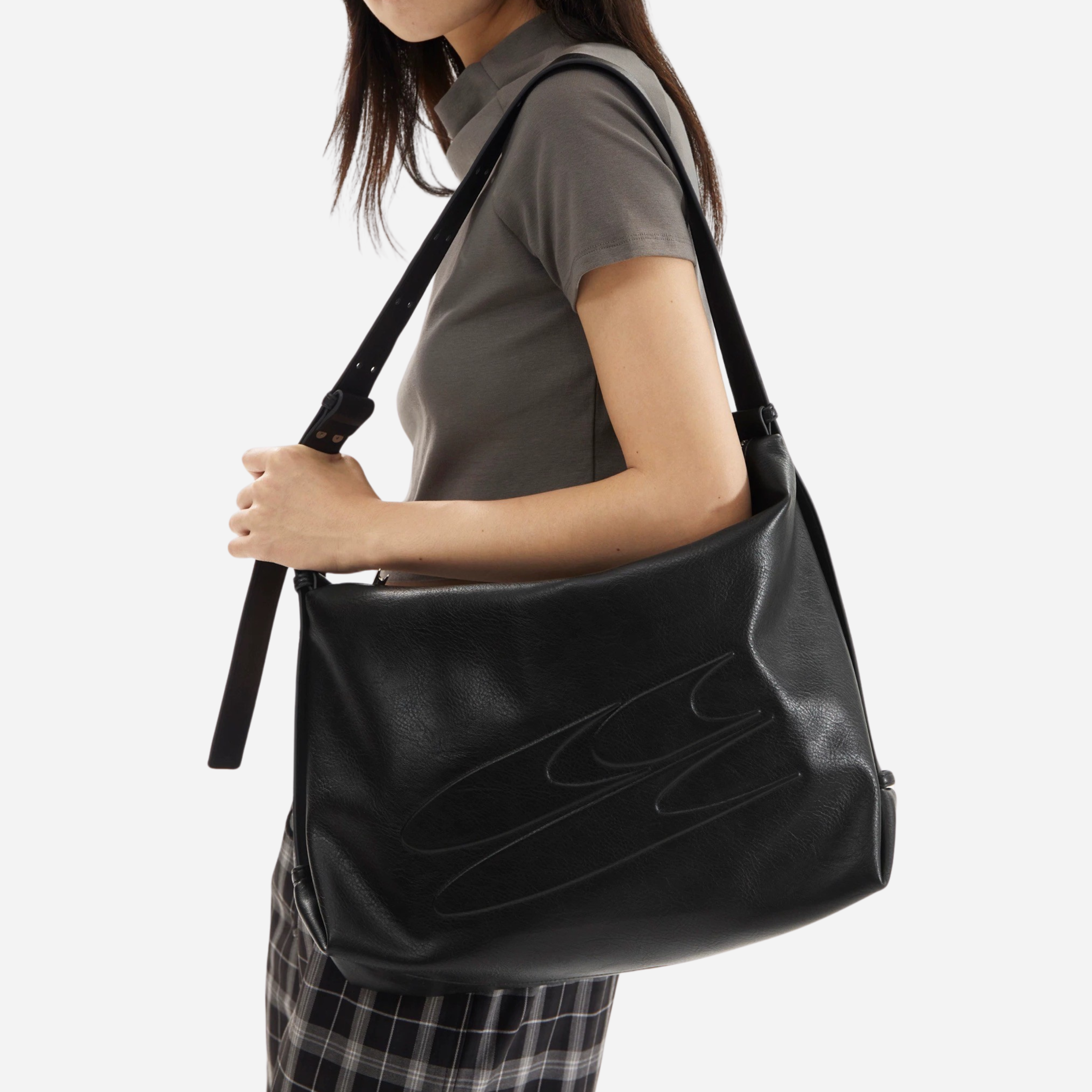 ECLIPSE SOFT SHOULDER BAG