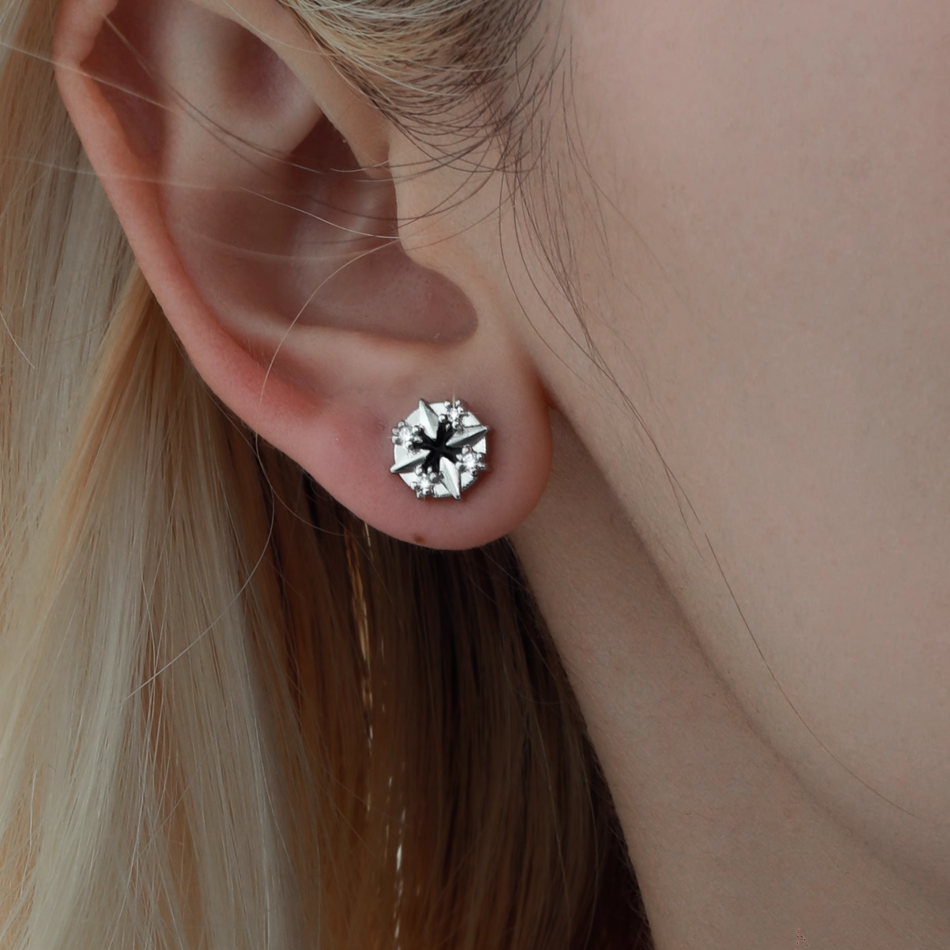 armillary ピアス PRISM CROSS STUD PIERCE