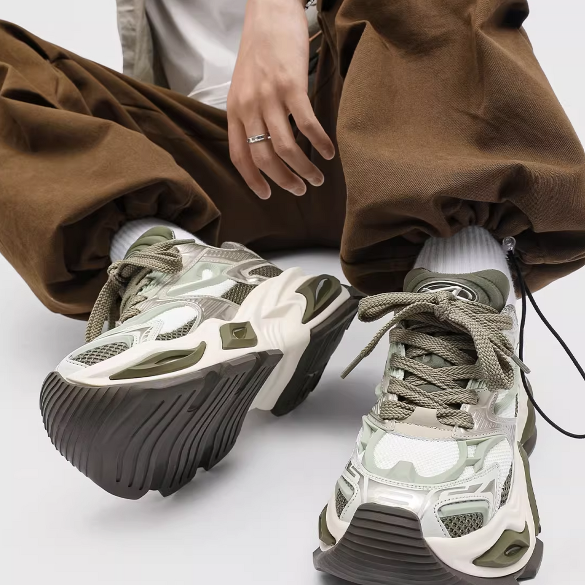 NEO WAVE CHUNKY SNEAKERS / OLIVE×WHITE