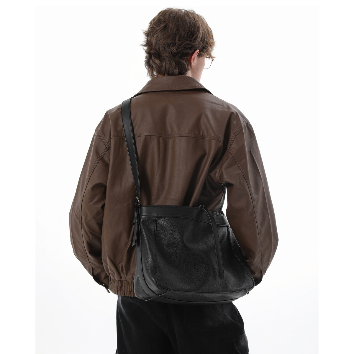 BELTED WIDE SHOULDER BAG