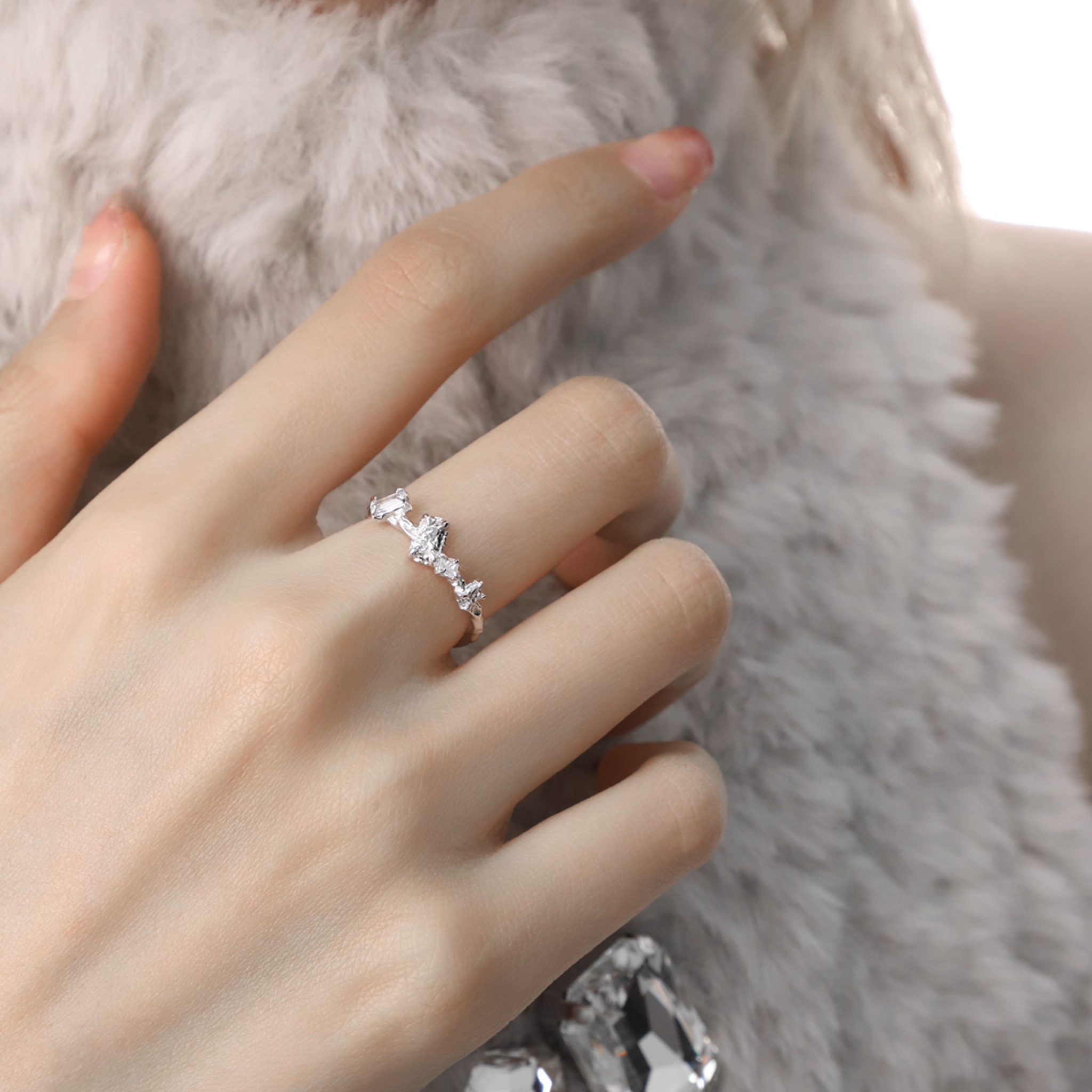 GLITCH GEM BUTTERFLY RING[SET ITEM]