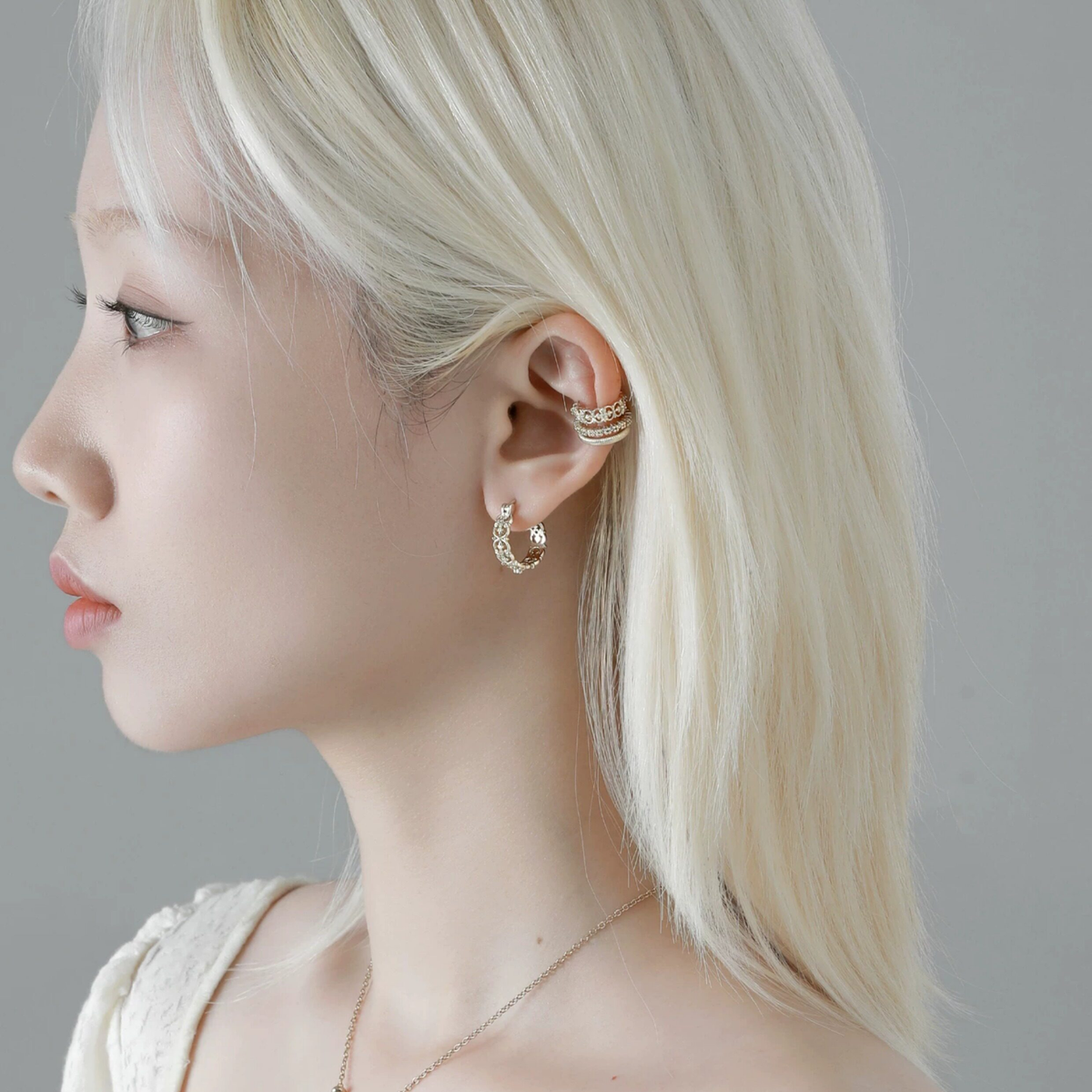S925 ROYAL SIGNET EAR CUFF