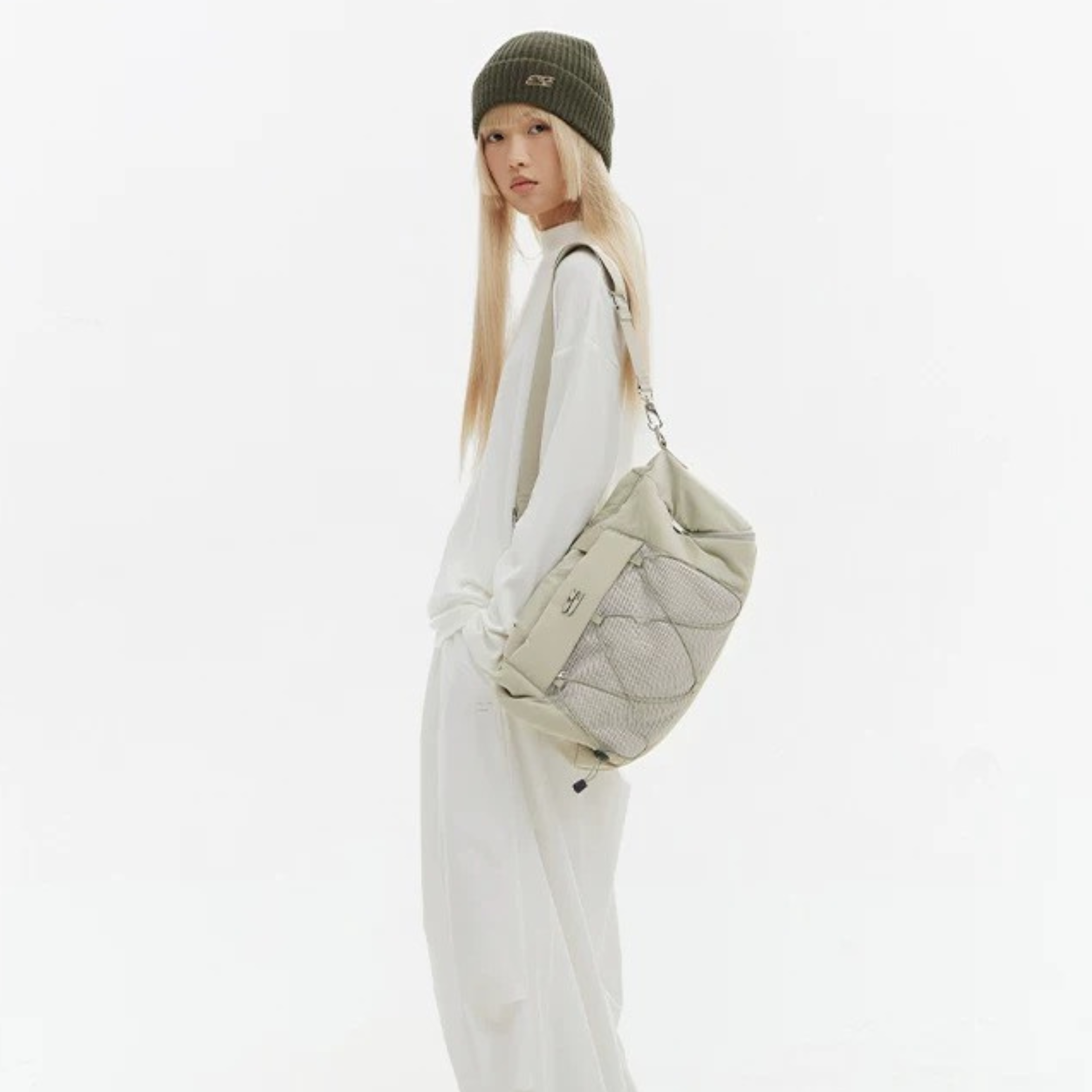 AIRY STRING BOSTON BAG