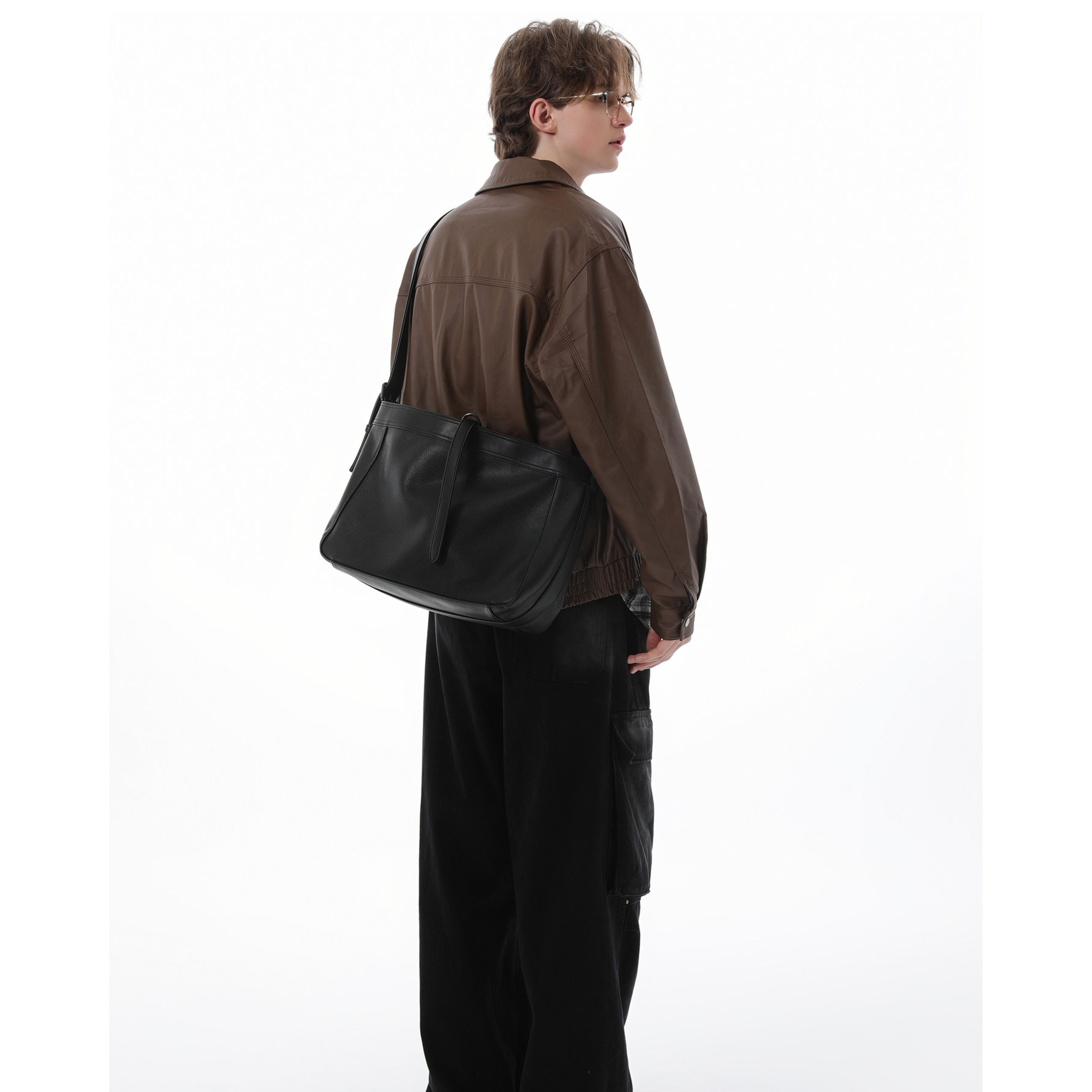 BELTED WIDE SHOULDER BAG