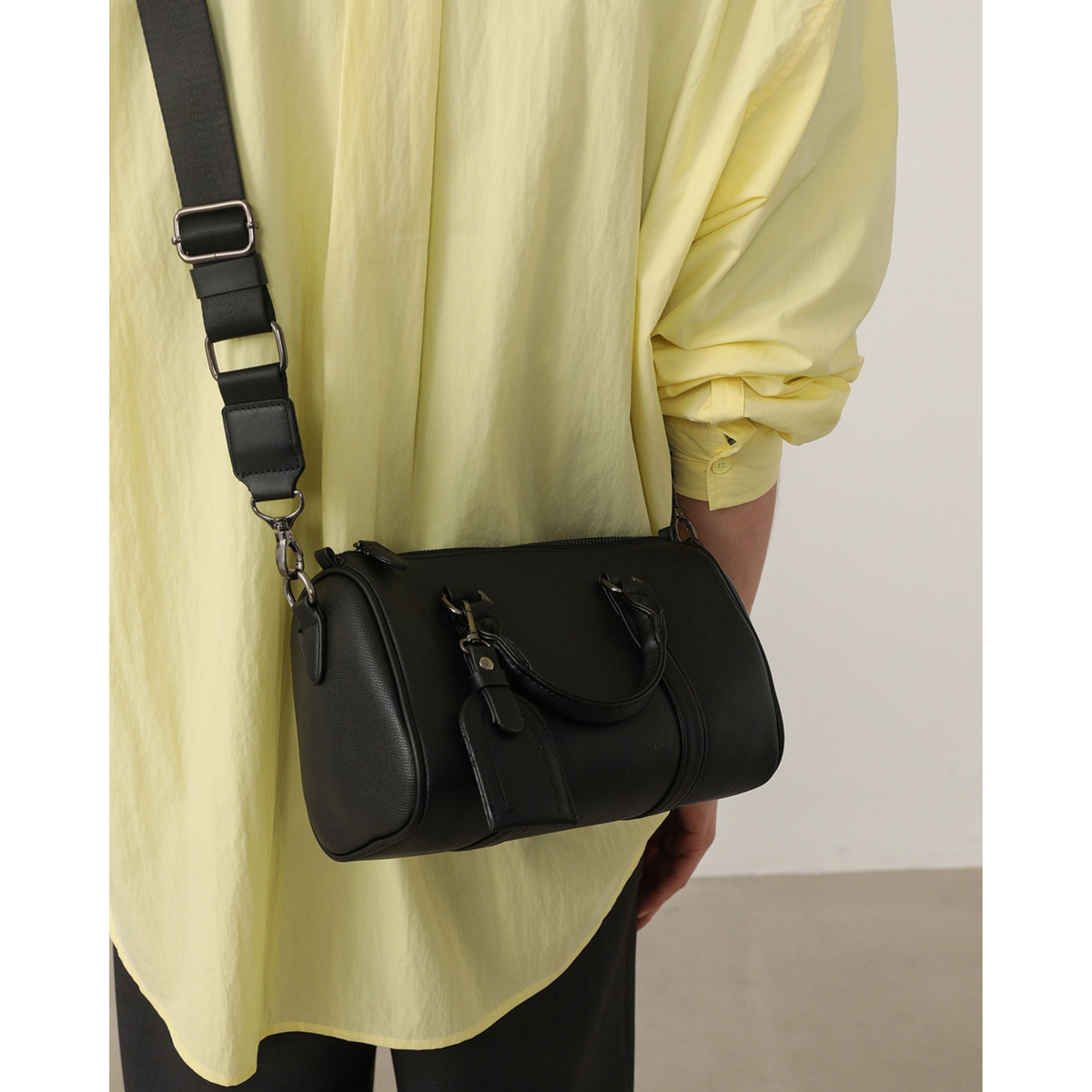 2WAY UTILITY BARREL SHOULDER BAG