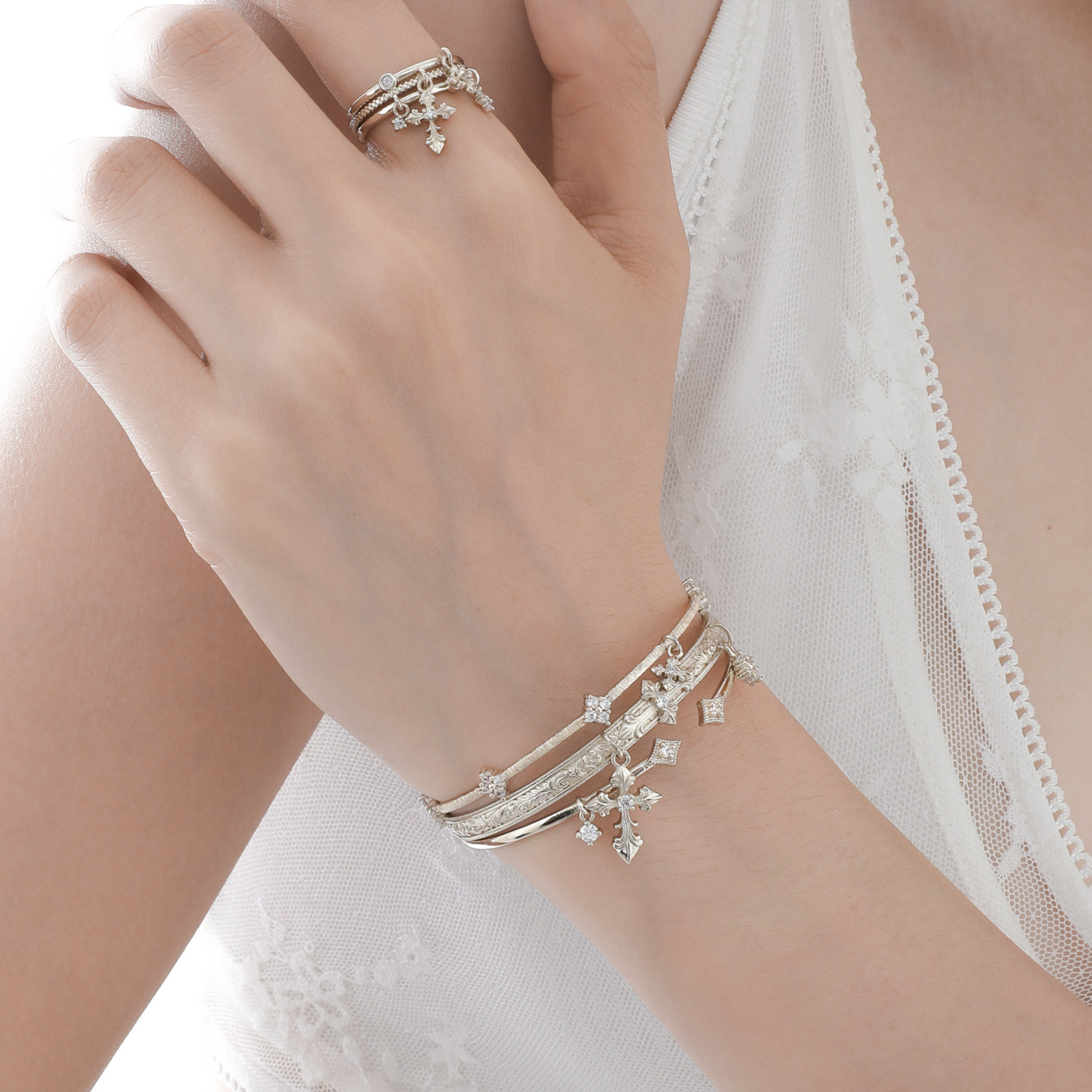 ROYAL SIGNET BANGLE[SET ITEM]