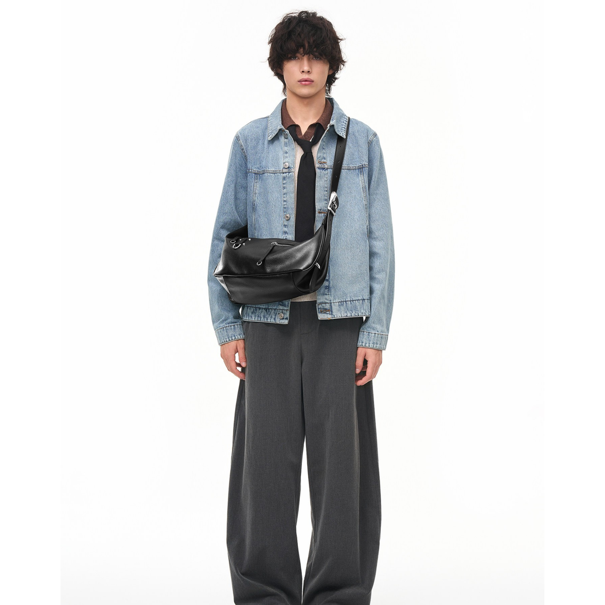 D-RING SHOULDER BAG