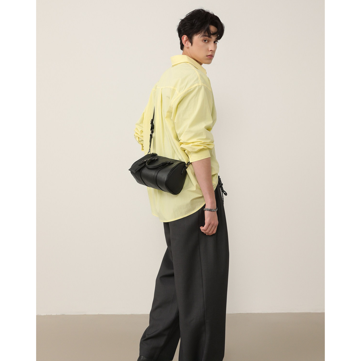 2WAY UTILITY BARREL SHOULDER BAG