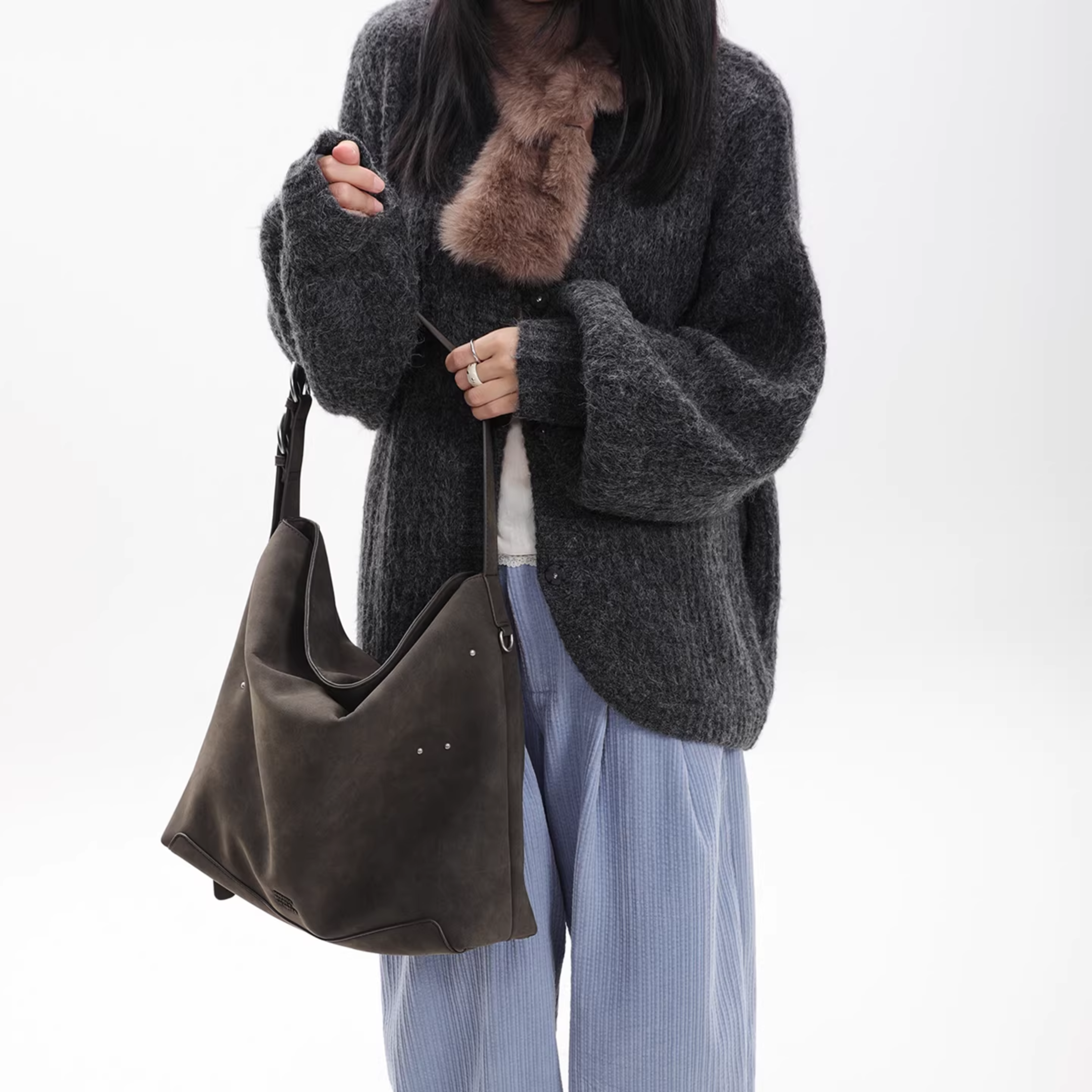 MOLD SLOUCH SHOULDER BAG