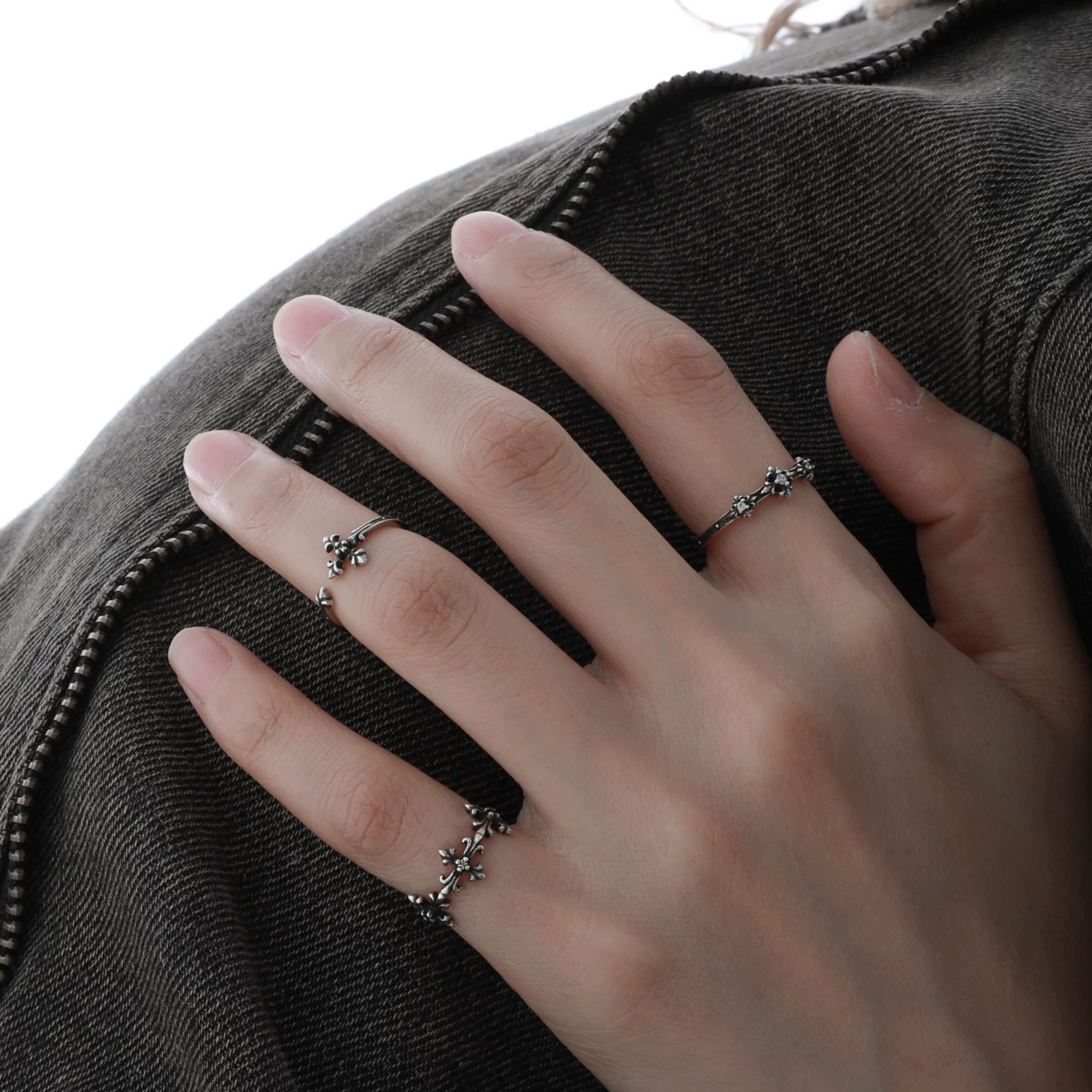 S925 CRUCIFIX ORNATE CROSS RING