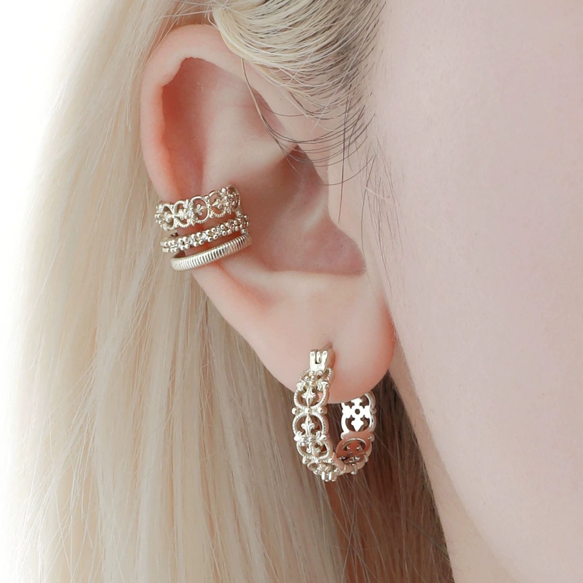 S925 ROYAL SIGNET EAR CUFF