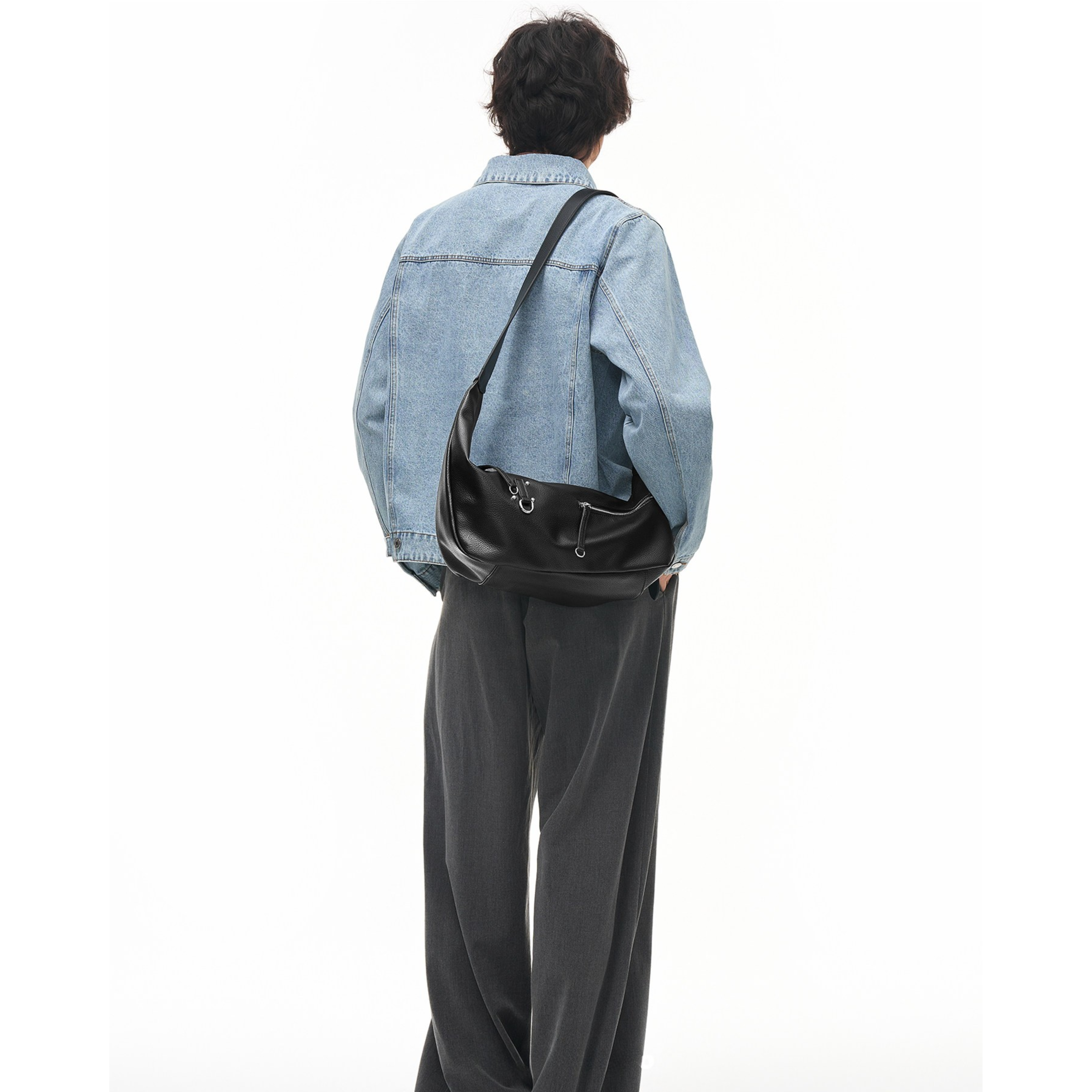 D-RING SHOULDER BAG