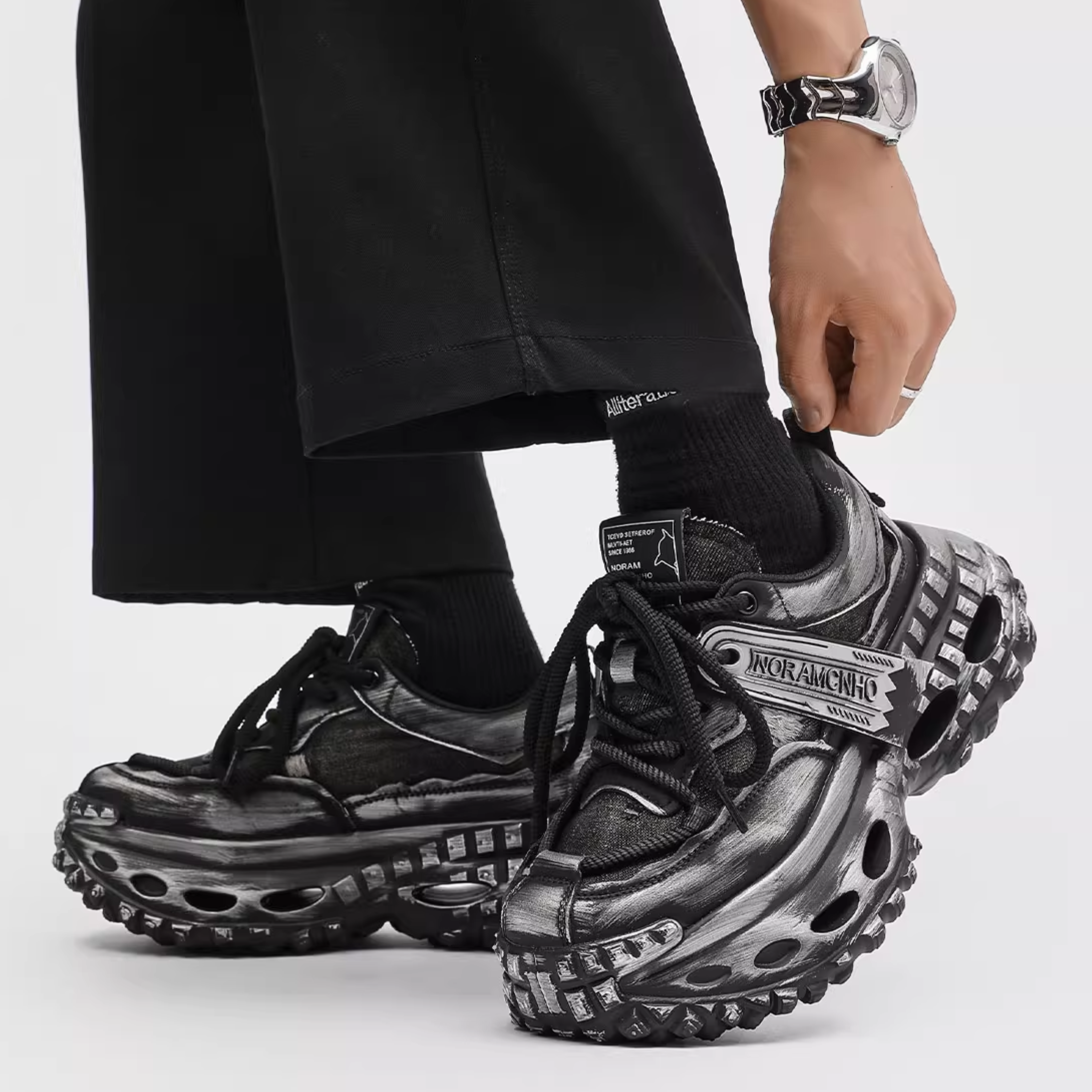 VOID STRIDE PLATFORM SNEAKERS / BLACK×BLACK