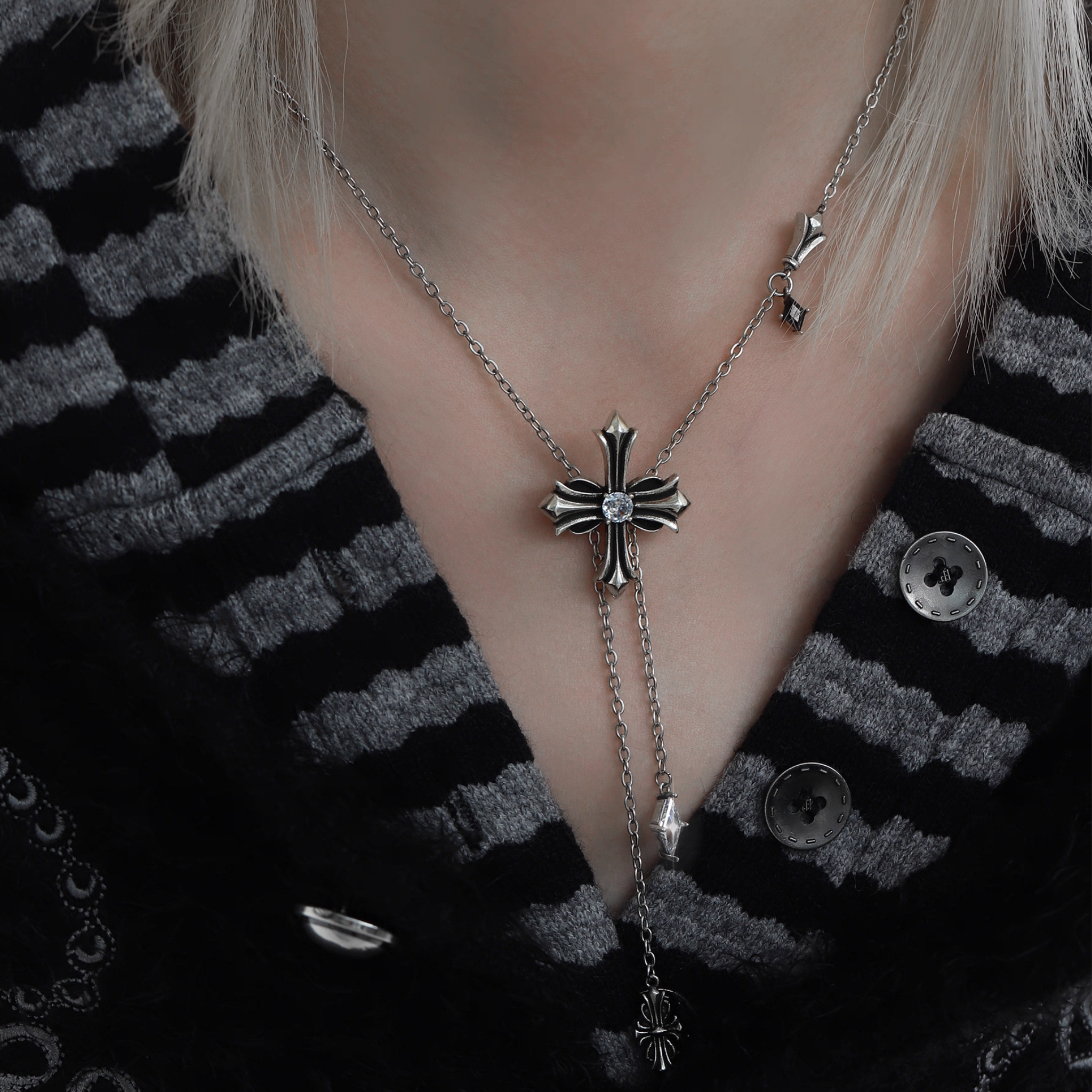 SACRED FALL NECKLACE