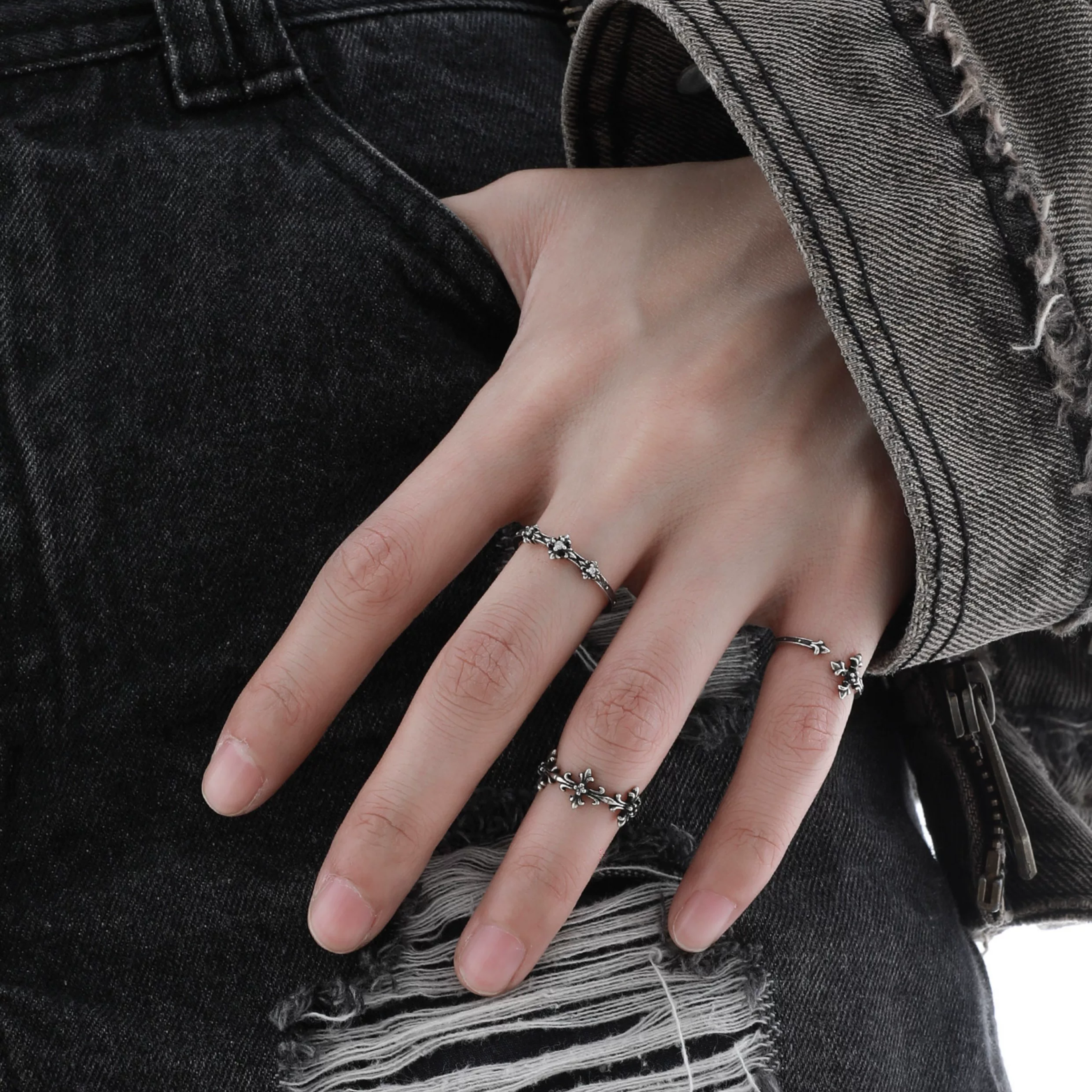S925 CRUCIFIX ORNATE CROSS RING