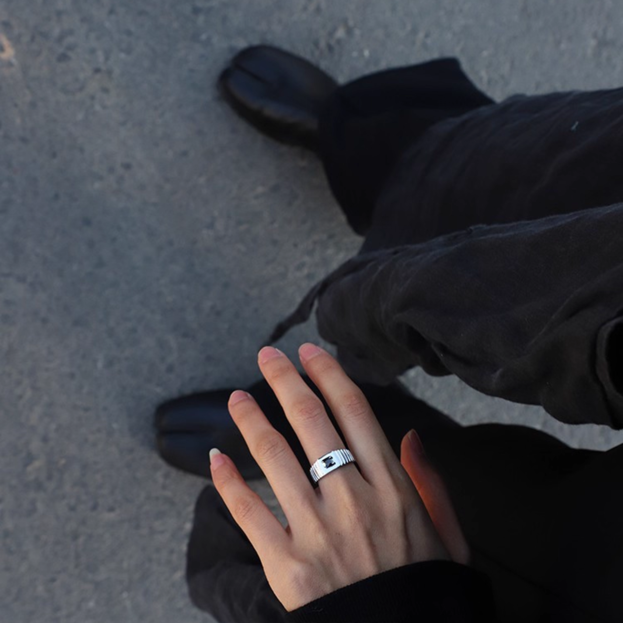 ECLIPSE MIDNIGHT RING
