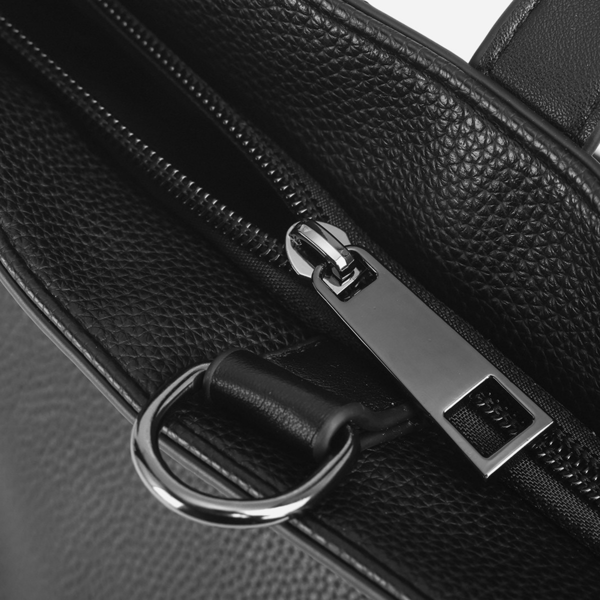 BELTED WIDE SHOULDER BAG